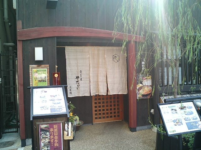 f0051283_12351660.jpg