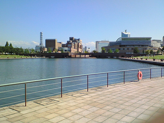b0085684_0305574.jpg