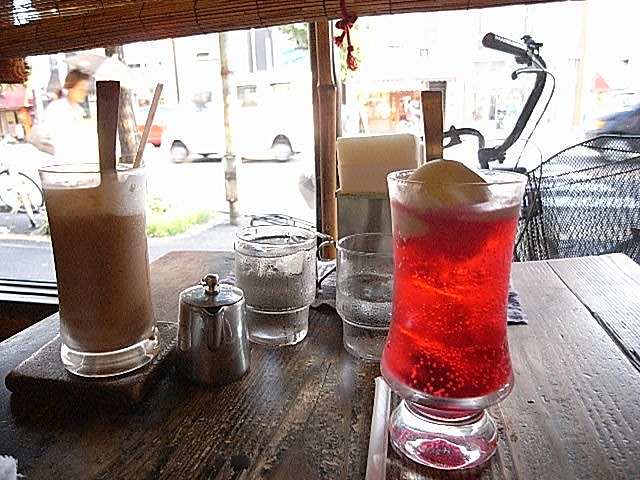 c0107392_1355474.jpg