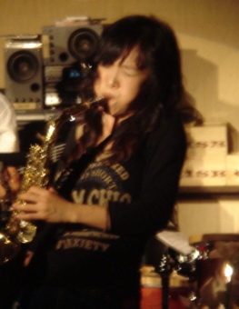 f0007225_032458.jpg