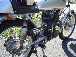 e0028049_2214143.jpg