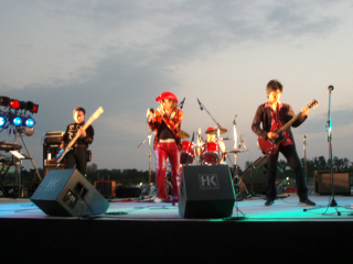 b0013897_001698.jpg