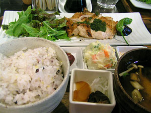 a0001971_20223775.jpg