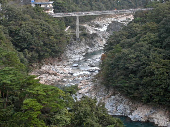 e0100772_2132151.jpg