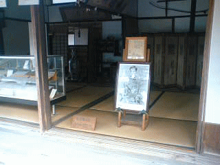 c0037384_2201579.gif
