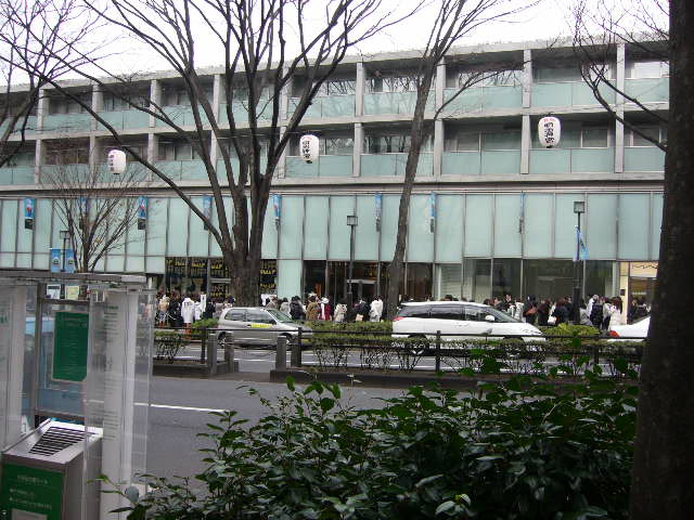 e0015108_0283926.jpg