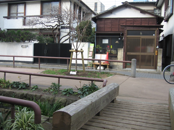 a0051443_1853127.jpg