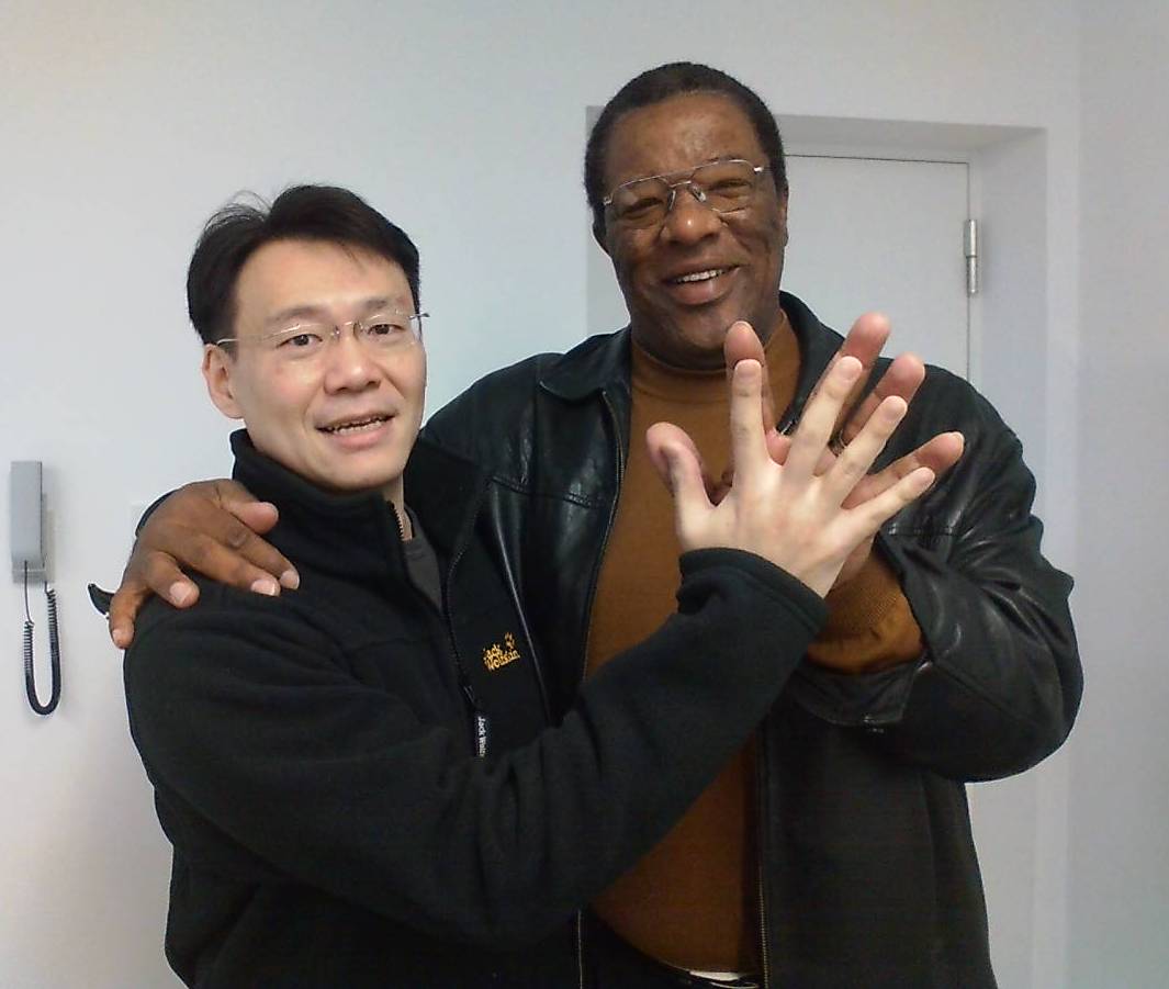 アーロン・プライヤーとレオン・リーは似ている? そっくり?soKKuri?