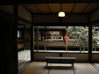 b0014587_1193856.jpg