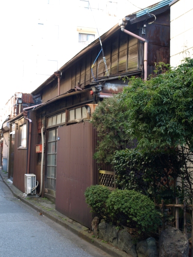 e0083212_16101750.jpg