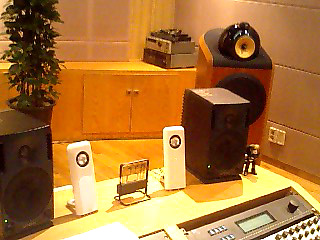 a0101715_7345544.jpg