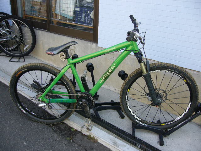 e0015108_3291755.jpg