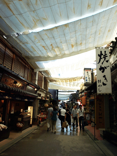 f0038081_12573765.gif