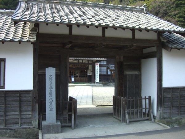 e0001907_10232436.jpg
