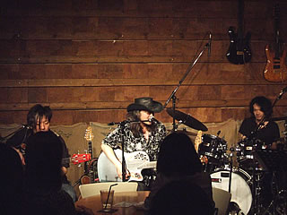 f0036678_3312863.jpg