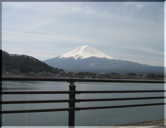 e0143690_1221358.jpg