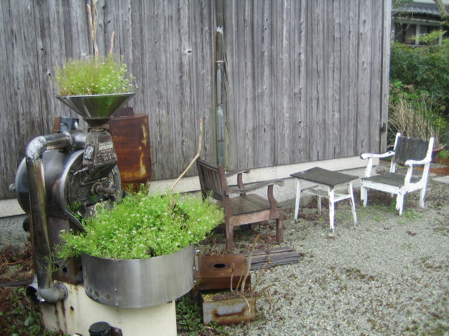 b0070950_1029330.jpg