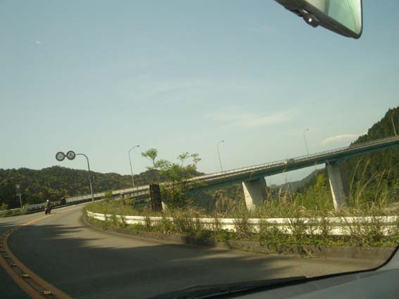 b0002156_0214323.jpg