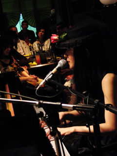 e0029132_1158764.jpg