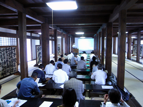 e0024206_113375.jpg