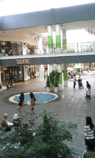 f0071647_1115189.jpg