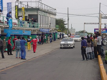 d0120237_1573794.jpg
