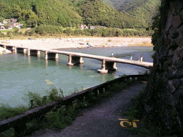 c0122670_0574099.jpg