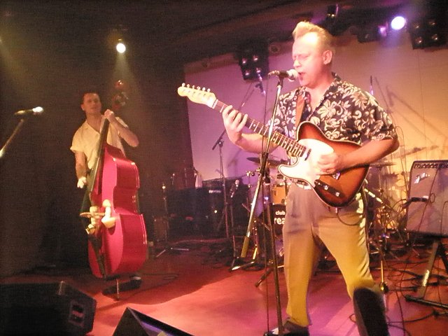 d0146285_1301880.jpg