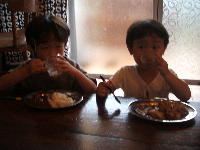 f0023446_35435.jpg