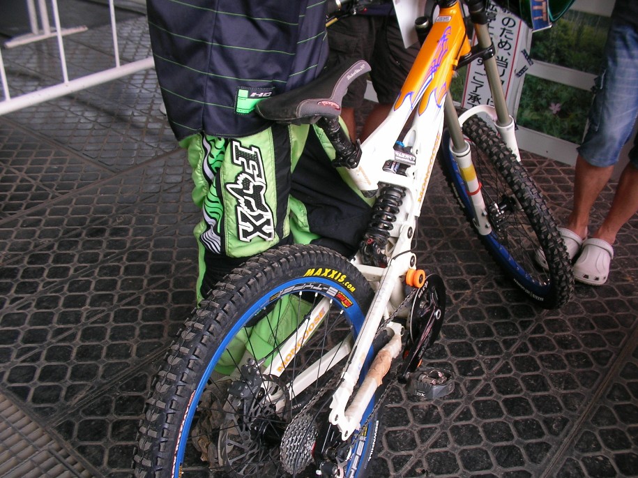 b0092300_01509.jpg