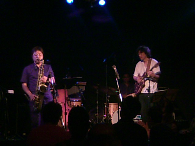 f0107072_23442359.jpg