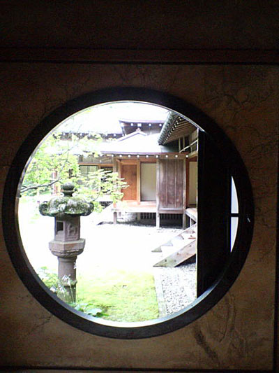 b0012811_1332563.jpg
