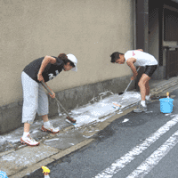 d0033734_1721347.gif