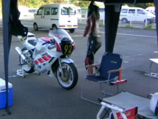 a0062288_0244393.jpg