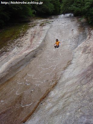 f0039446_1711435.jpg
