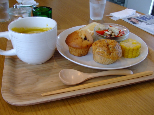 c0110930_2305237.jpg