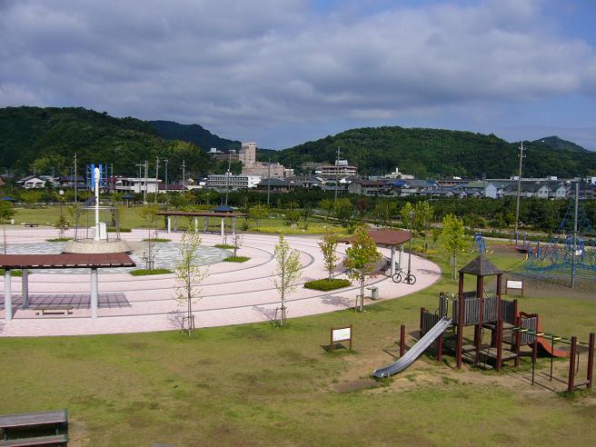 e0015108_2314395.jpg