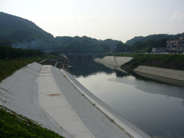 e0015108_84788.jpg
