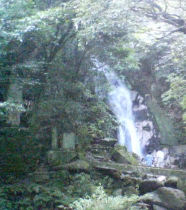 f0031049_3275376.jpg