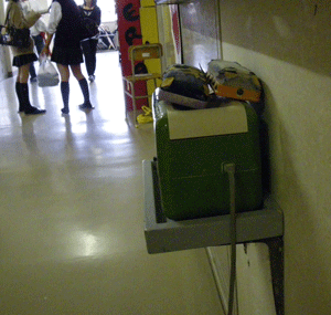e0098223_18271950.gif