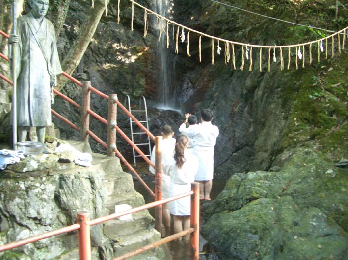 b0002156_1711245.jpg