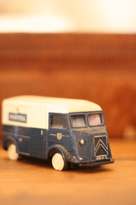 d0100192_18451695.gif