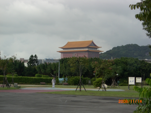 e0145328_1232653.jpg