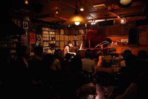 f0019747_02860.jpg