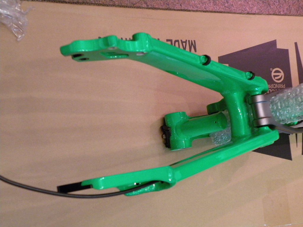 e0015108_8261837.jpg