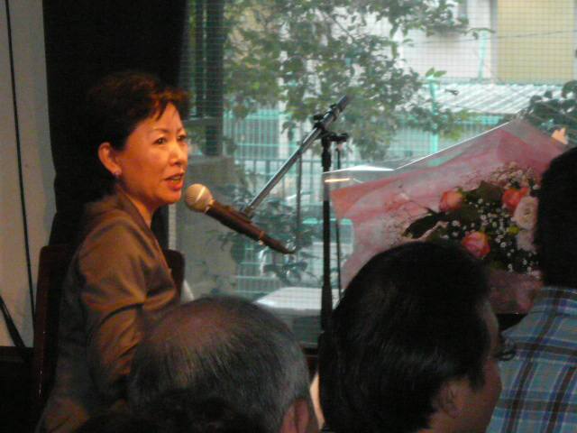f0048372_214593.jpg