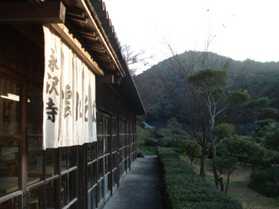e0110719_2330283.jpg