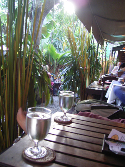 e0043700_123397.jpg