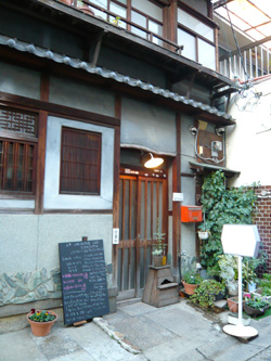 b0019820_1049897.jpg