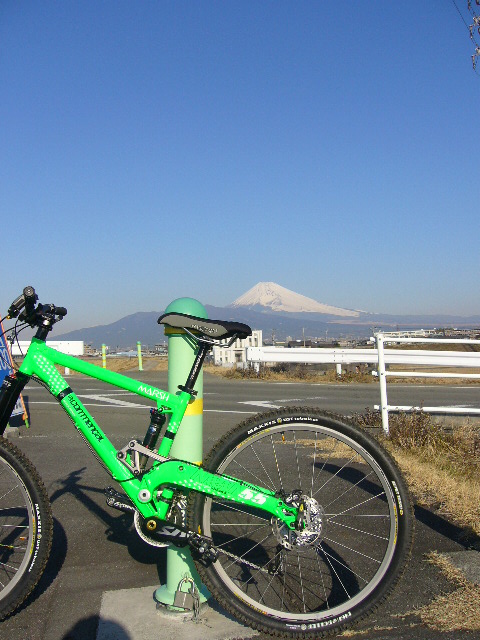 e0015108_2184464.jpg